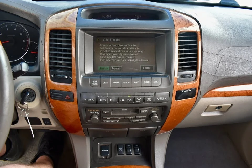 2006 Lexus GX 1st Gen - Image 18 of 20