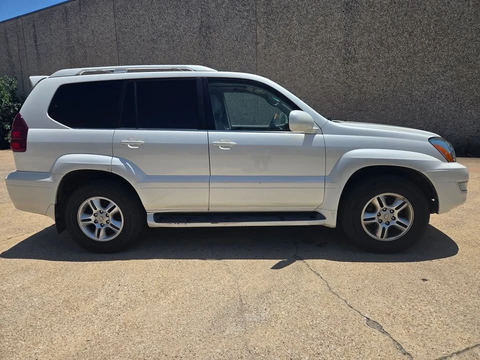 2006 Lexus GX 1st Gen - Image 3 of 17
