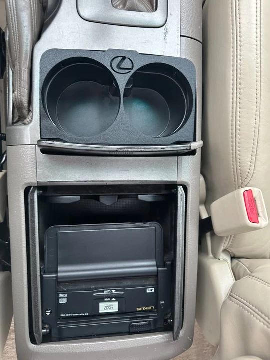 2006 Lexus GX 1st Gen - Image 4 of 12