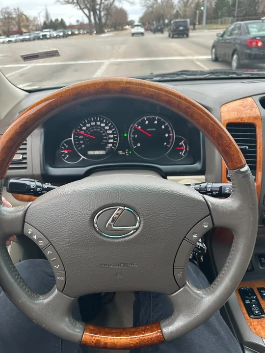 2006 Lexus GX 1st Gen - Image 6 of 12