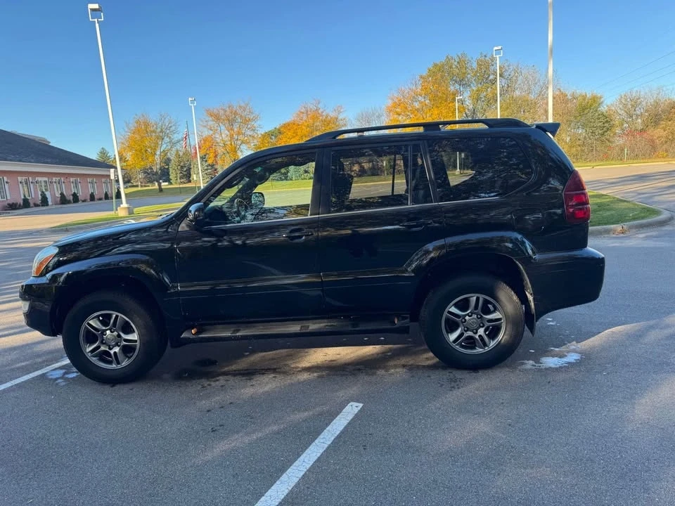 2006 Lexus GX 1st Gen - Image 12 of 13