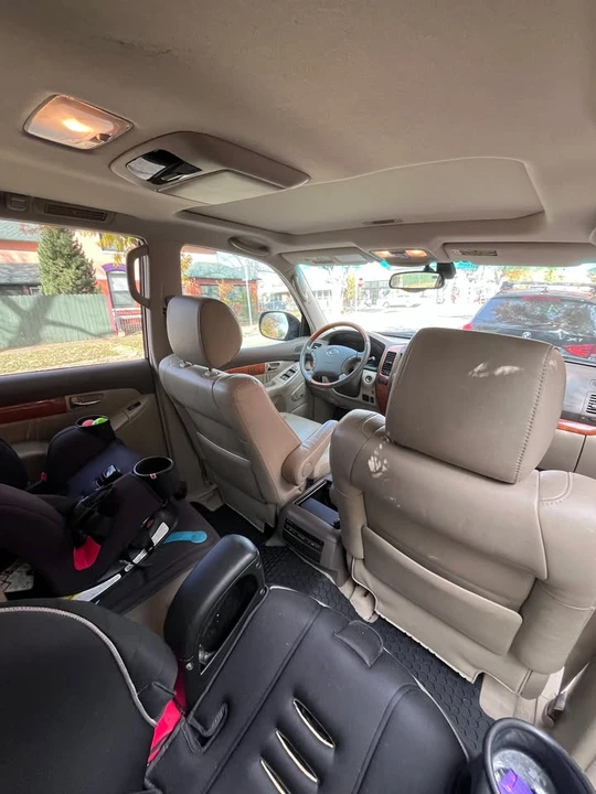 2006 Lexus GX 1st Gen - Image 4 of 15