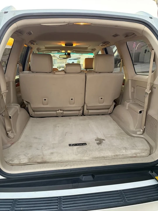 2006 Lexus GX 1st Gen - Image 12 of 15