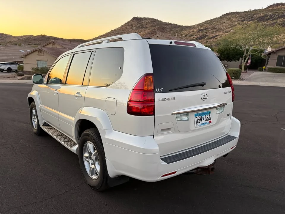 2006 Lexus GX 1st Gen - Image 5 of 15