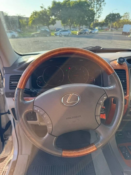 2006 Lexus GX 1st Gen - Image 15 of 19