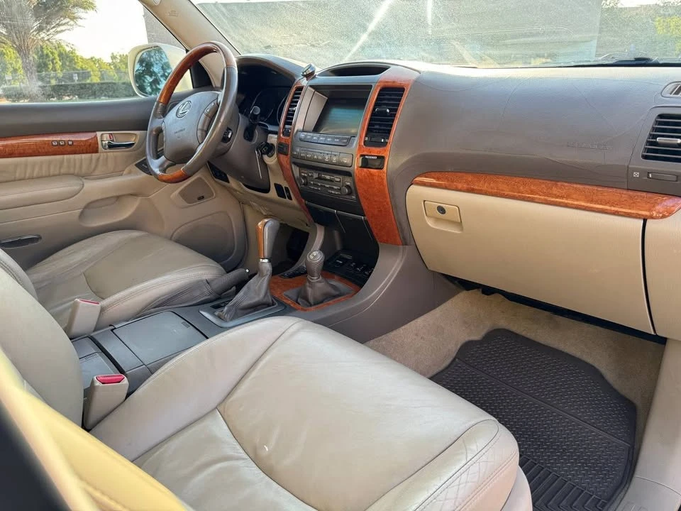 2006 Lexus GX 1st Gen - Image 10 of 19