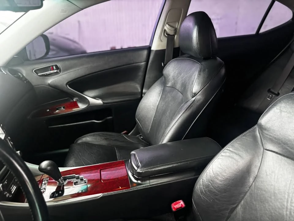 2006 Lexus IS 2nd Gen - Image 14 of 20
