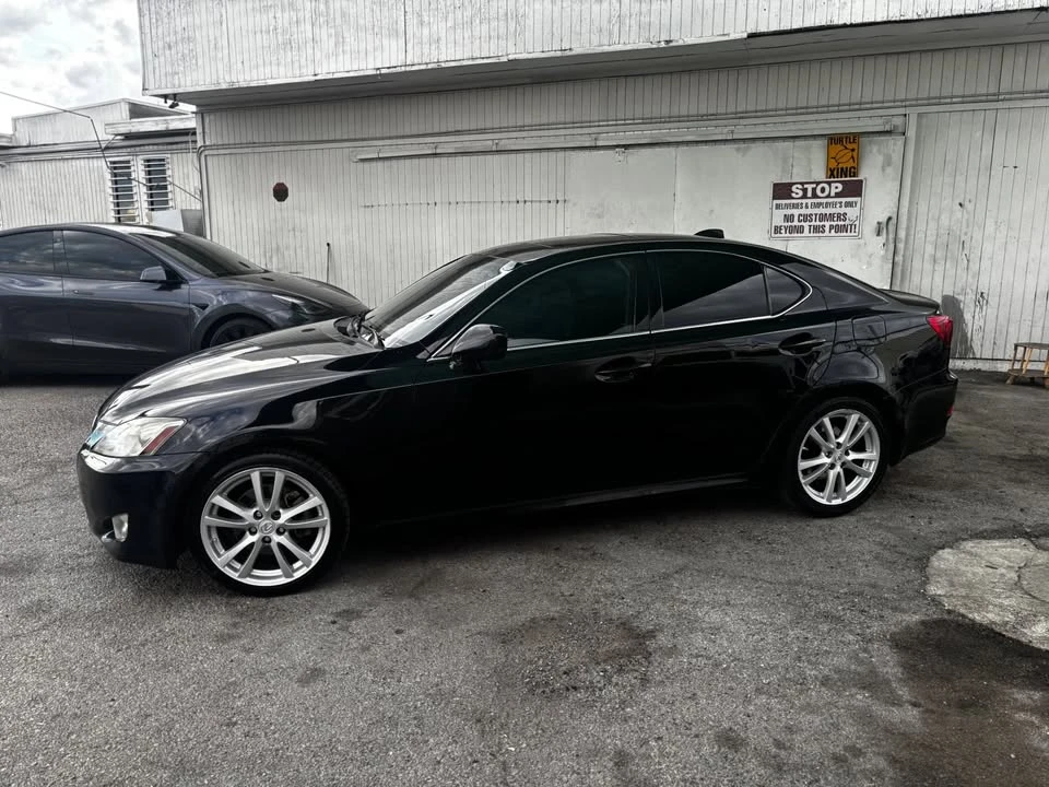 2006 Lexus IS 2nd Gen - Image 3 of 20