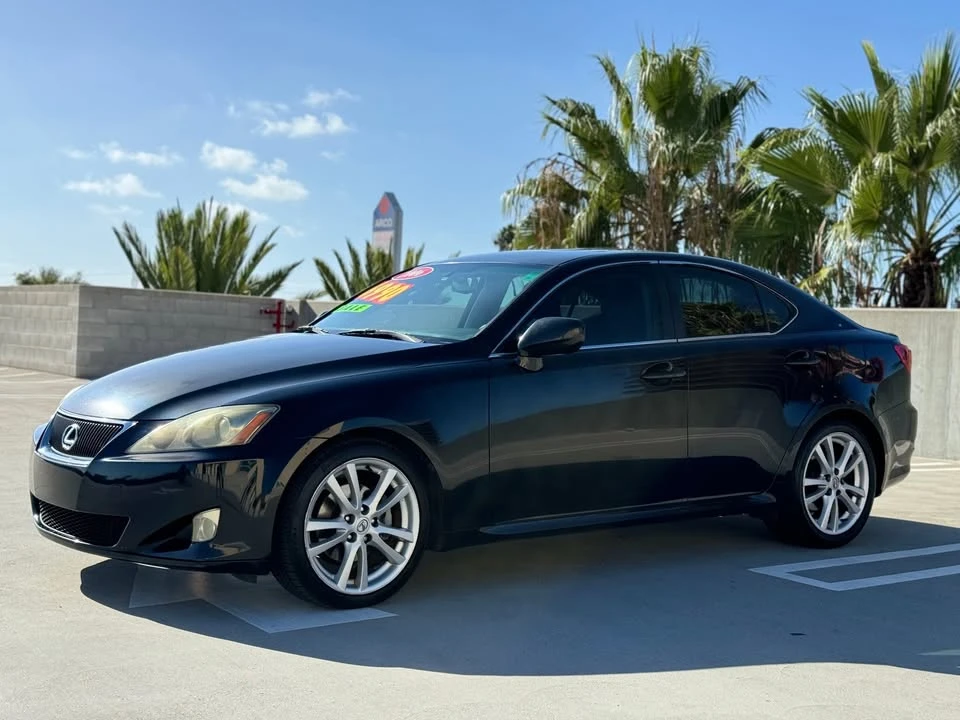 2006 Lexus IS 2nd Gen - Image 4 of 20