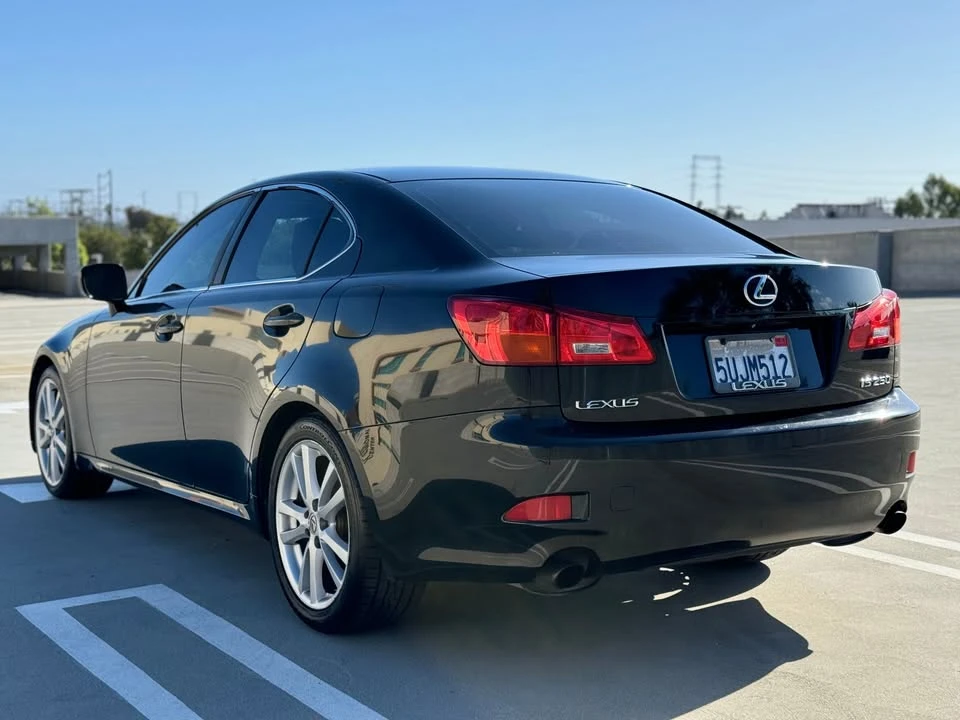 2006 Lexus IS 2nd Gen - Image 9 of 20