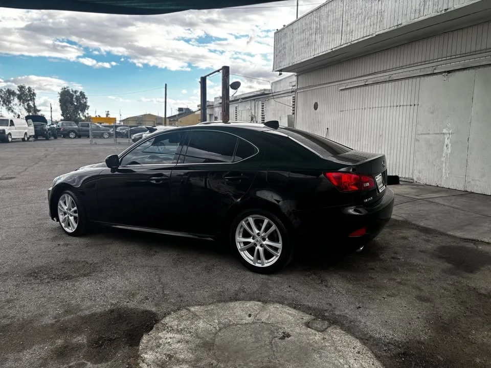 2006 Lexus IS 2nd Gen - Image 4 of 20