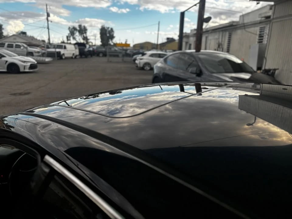 2006 Lexus IS 2nd Gen - Image 10 of 20