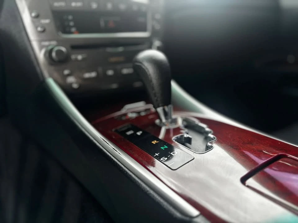 2006 Lexus IS 2nd Gen - Image 19 of 20