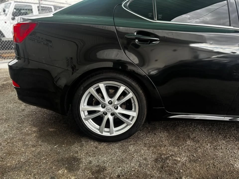 2006 Lexus IS 2nd Gen - Image 7 of 20
