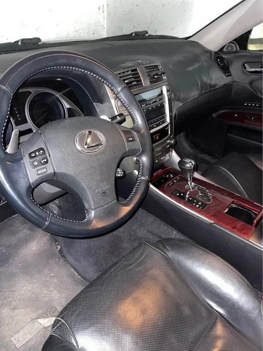 2006 Lexus IS 2nd Gen - Image 5 of 6