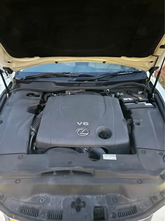 2006 Lexus IS 2nd Gen - Image 7 of 8