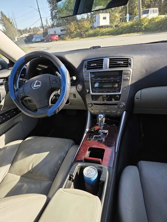 2006 Lexus IS 2nd Gen - Image 15 of 17