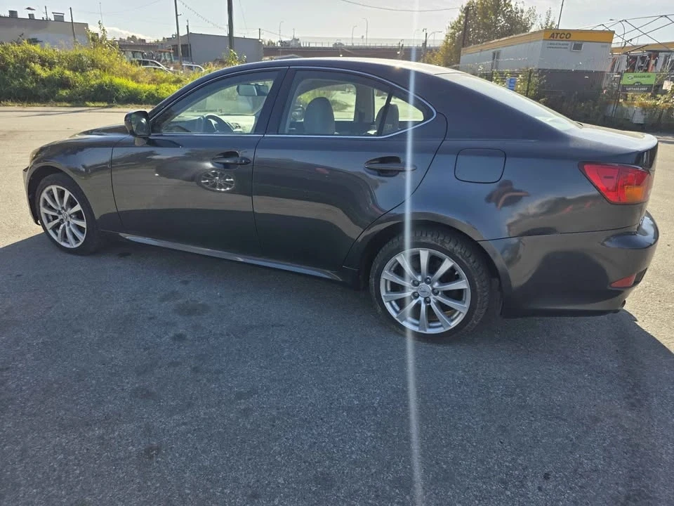 2006 Lexus IS 2nd Gen - Image 7 of 17