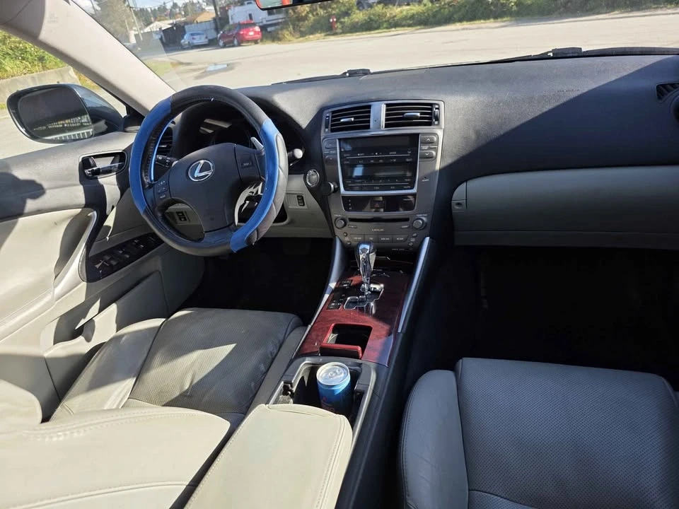 2006 Lexus IS 2nd Gen - Image 14 of 17