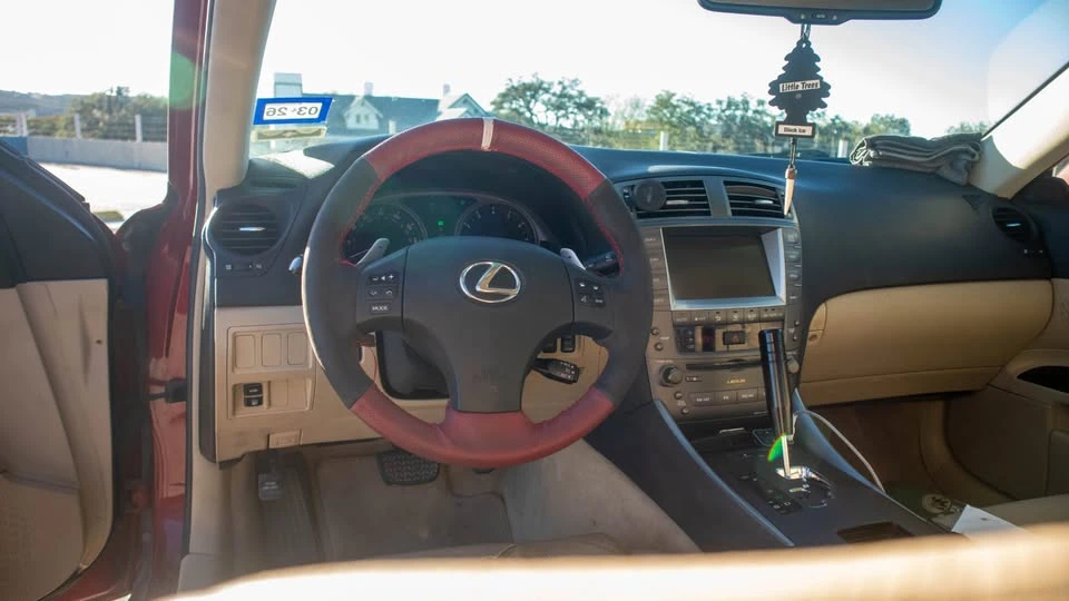 2006 Lexus IS 2nd Gen - Image 7 of 16