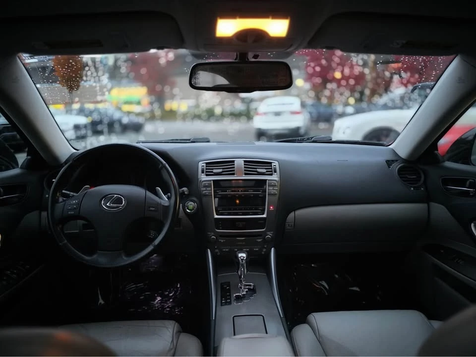 2006 Lexus IS 2nd Gen - Image 13 of 20