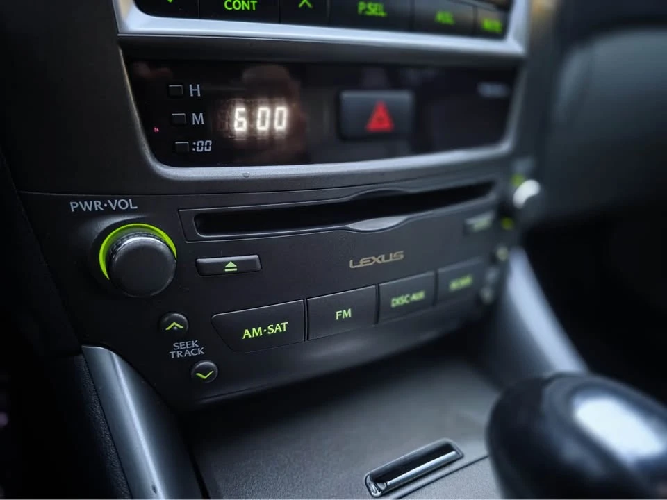 2006 Lexus IS 2nd Gen - Image 14 of 20