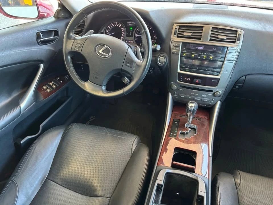 2006 Lexus IS 2nd Gen - Image 9 of 19