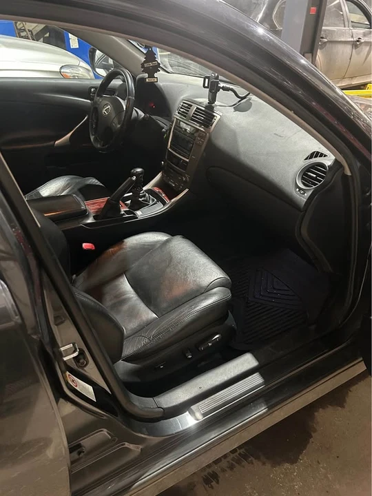 2006 Lexus IS 2nd Gen - Image 7 of 9