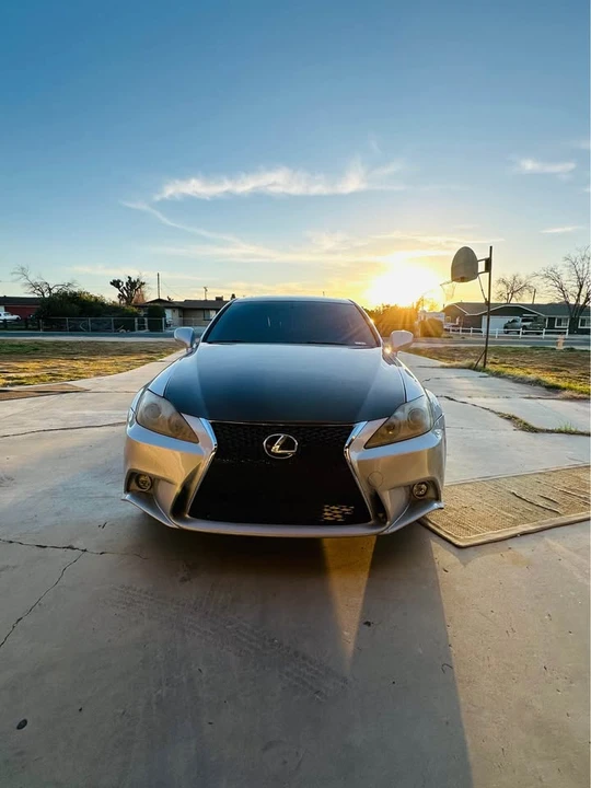 2006 Lexus IS 2nd Gen - Image 9 of 13