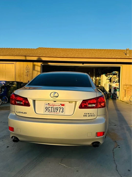 2006 Lexus IS 2nd Gen - Image 4 of 13