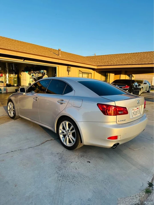 2006 Lexus IS 2nd Gen - Image 6 of 13