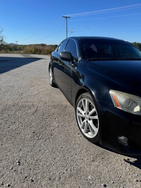 2006 Lexus IS 2nd Gen - Image 6 of 12