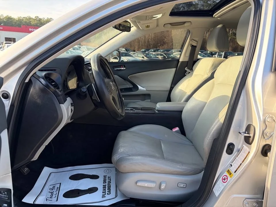 2006 Lexus IS 2nd Gen - Image 8 of 17