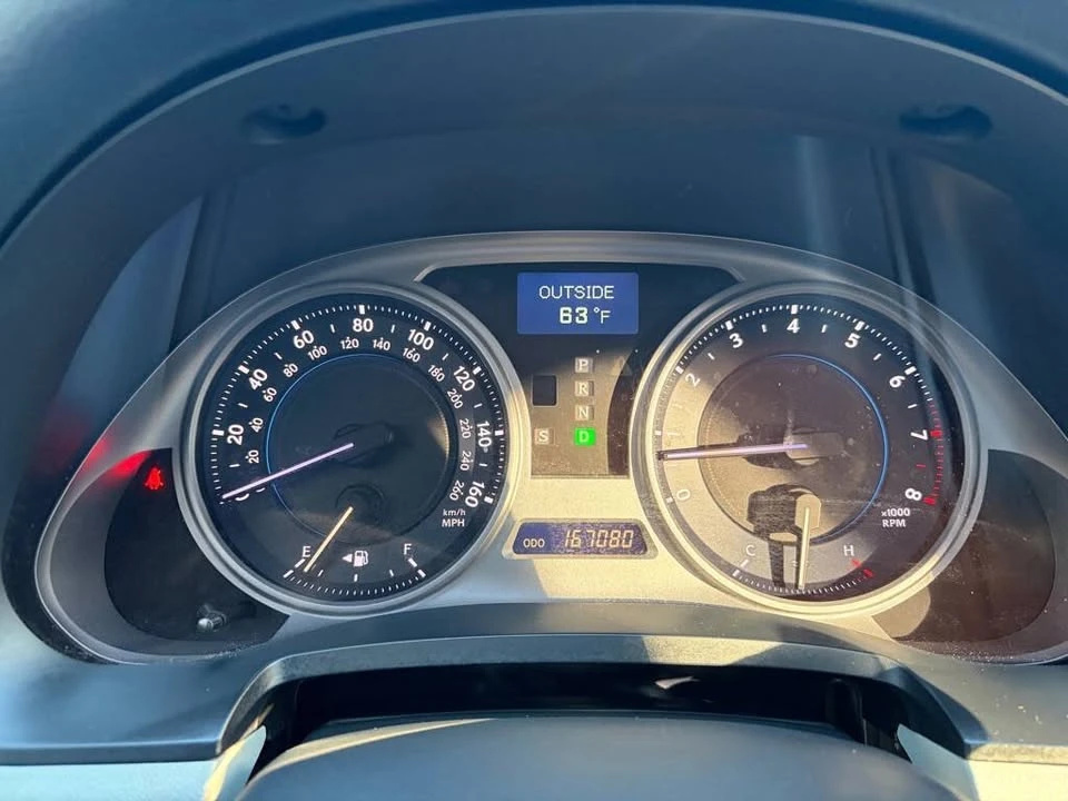2006 Lexus IS 2nd Gen - Image 13 of 17