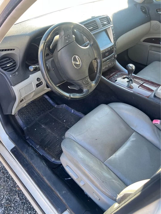 2006 Lexus IS 2nd Gen - Image 4 of 6