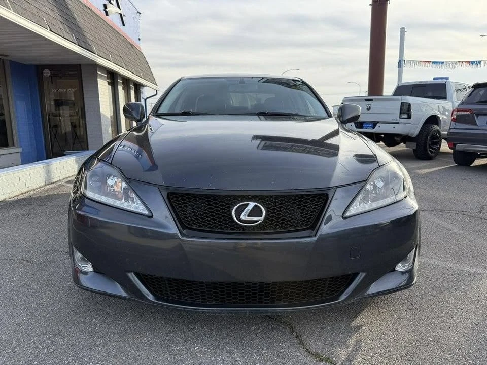 2006 Lexus IS 2nd Gen - Image 8 of 20