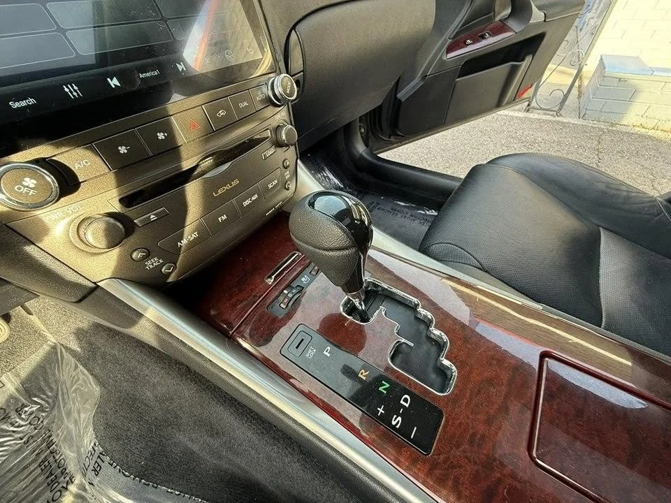 2006 Lexus IS 2nd Gen - Image 12 of 20