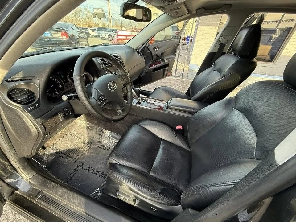 2006 Lexus IS 2nd Gen - Image 9 of 20
