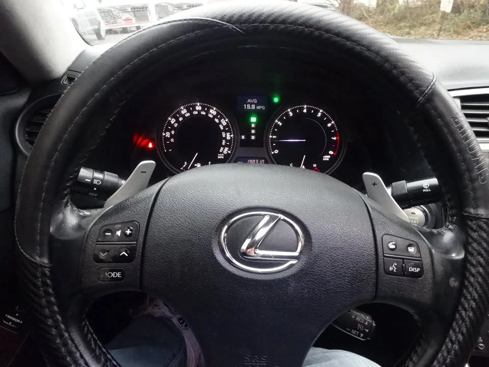 2006 Lexus IS 2nd Gen - Image 18 of 19