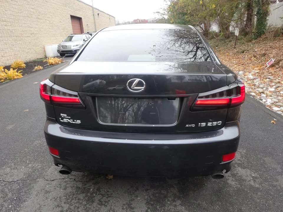 2006 Lexus IS 2nd Gen - Image 5 of 19