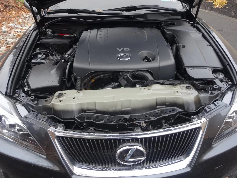 2006 Lexus IS 2nd Gen - Image 15 of 19