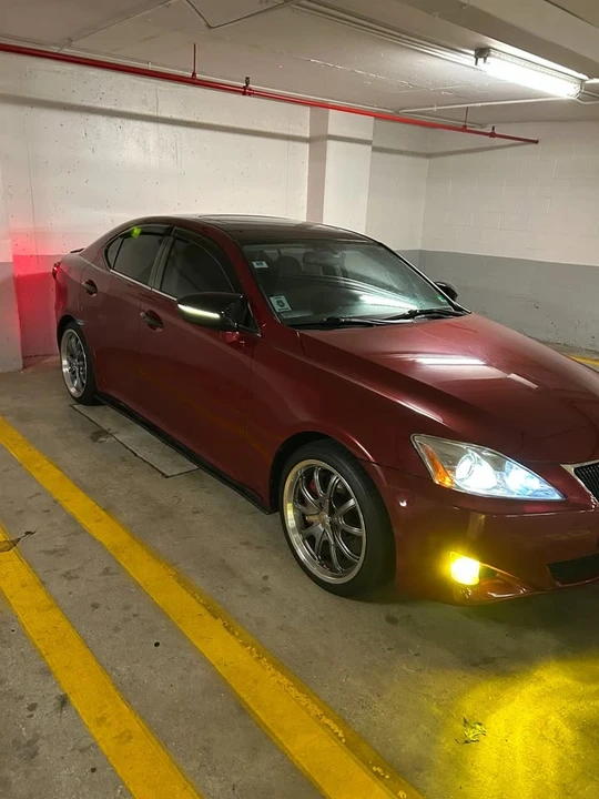 2006 Lexus IS 2nd Gen - Image 12 of 17