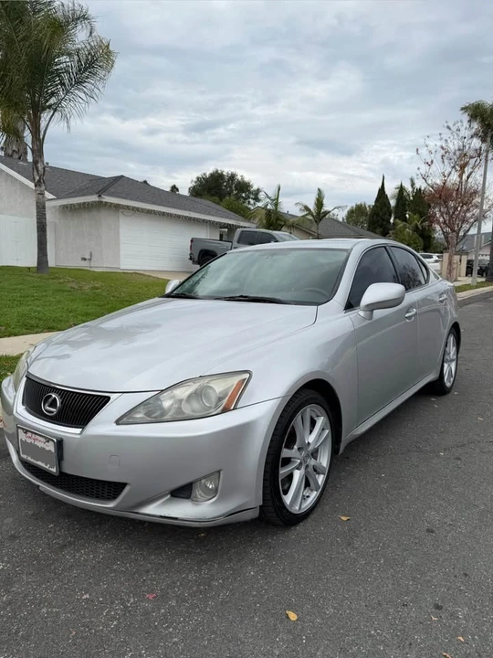 2006 Lexus IS 2nd Gen - Image 3 of 12