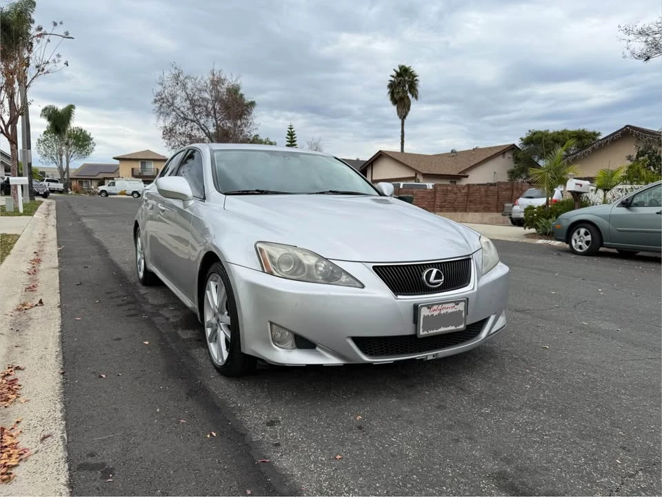 2006 Lexus IS 2nd Gen - Image 2 of 12