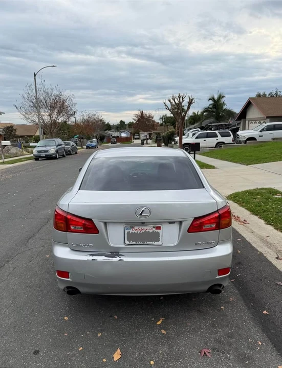 2006 Lexus IS 2nd Gen - Image 6 of 12