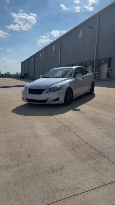 2006 Lexus IS 2nd Gen - Image 2 of 8
