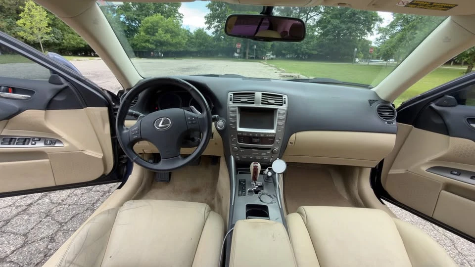 2006 Lexus IS 2nd Gen - Image 16 of 20