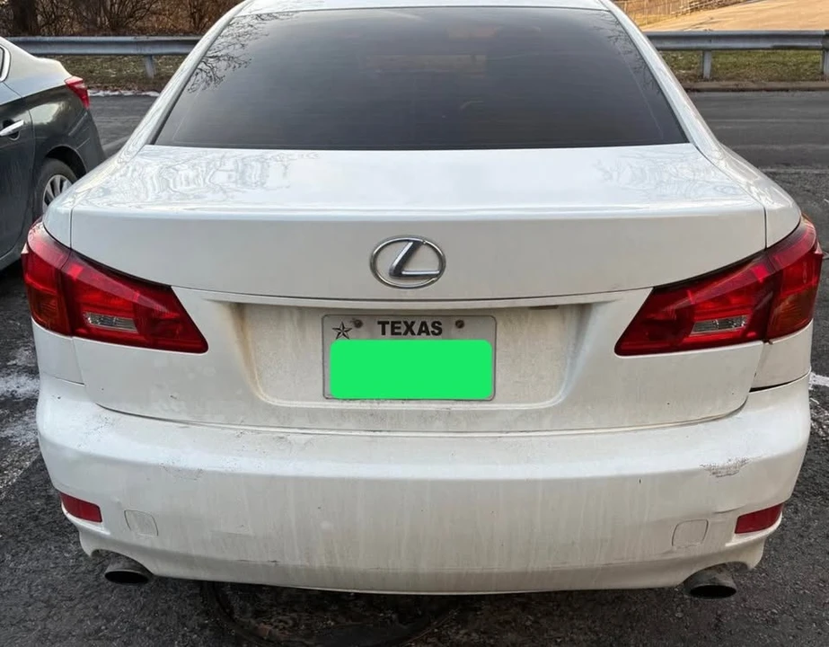 2006 Lexus IS 2nd Gen - Image 5 of 11