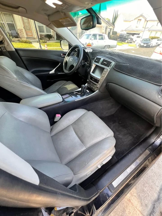 2006 Lexus IS 2nd Gen - Image 12 of 17