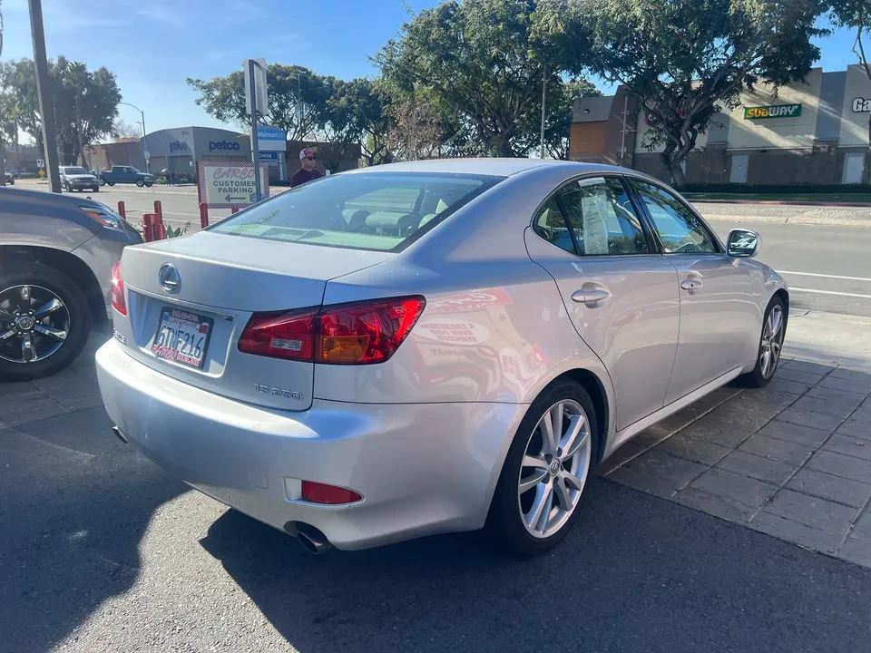 2006 Lexus IS 2nd Gen - Image 4 of 6